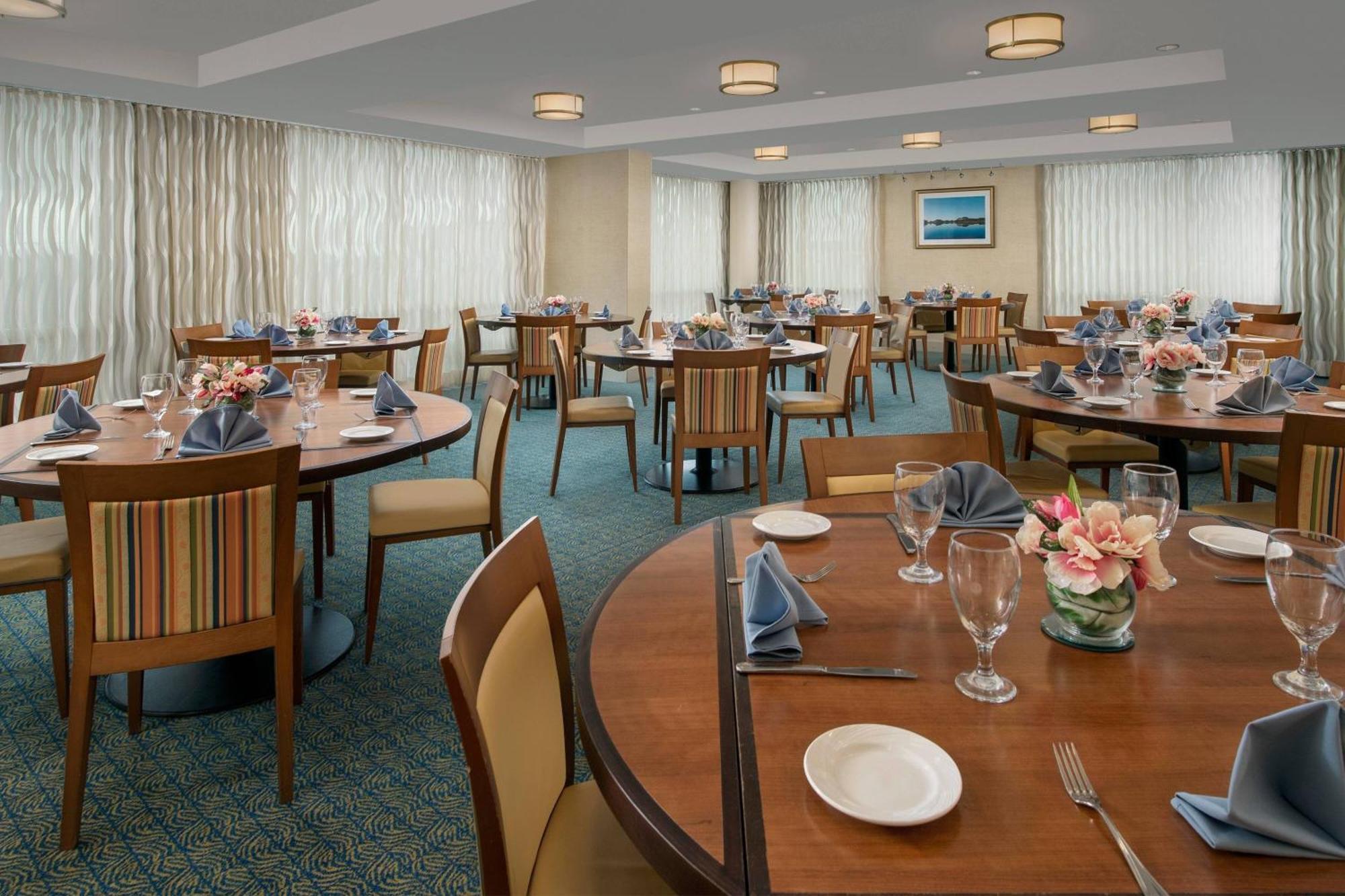Courtyard By Marriott Ocean City Oceanfront Exterior photo