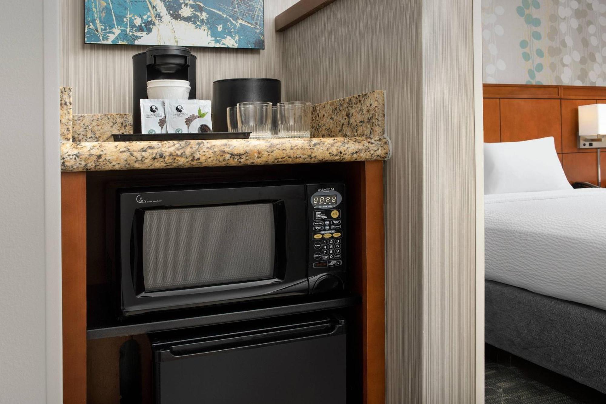Courtyard By Marriott Ocean City Oceanfront Exterior photo