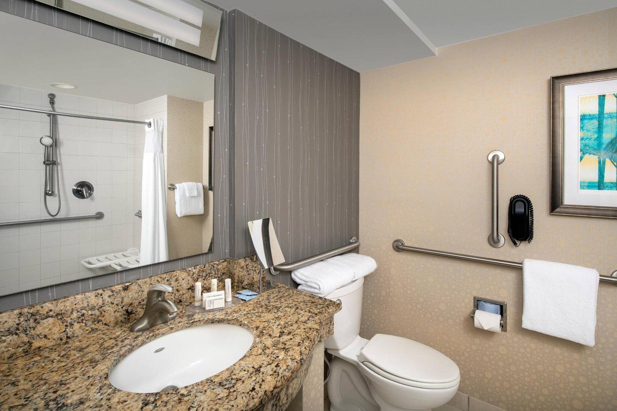 Courtyard By Marriott Ocean City Oceanfront Exterior photo